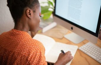 4 Ways to Overcome Your Fears When Starting a Business Start own business